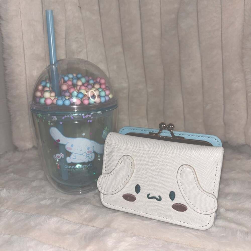 MINISO Sanrio Cinnamoroll 2023 Bundle Set: Shaker Tumbler Cup & Kiss-Lock Wallet
